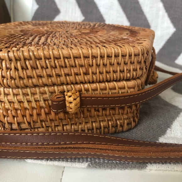 Straw crossbody bag - Picture 4 of 6